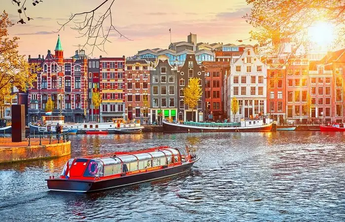 9.Amsterdam